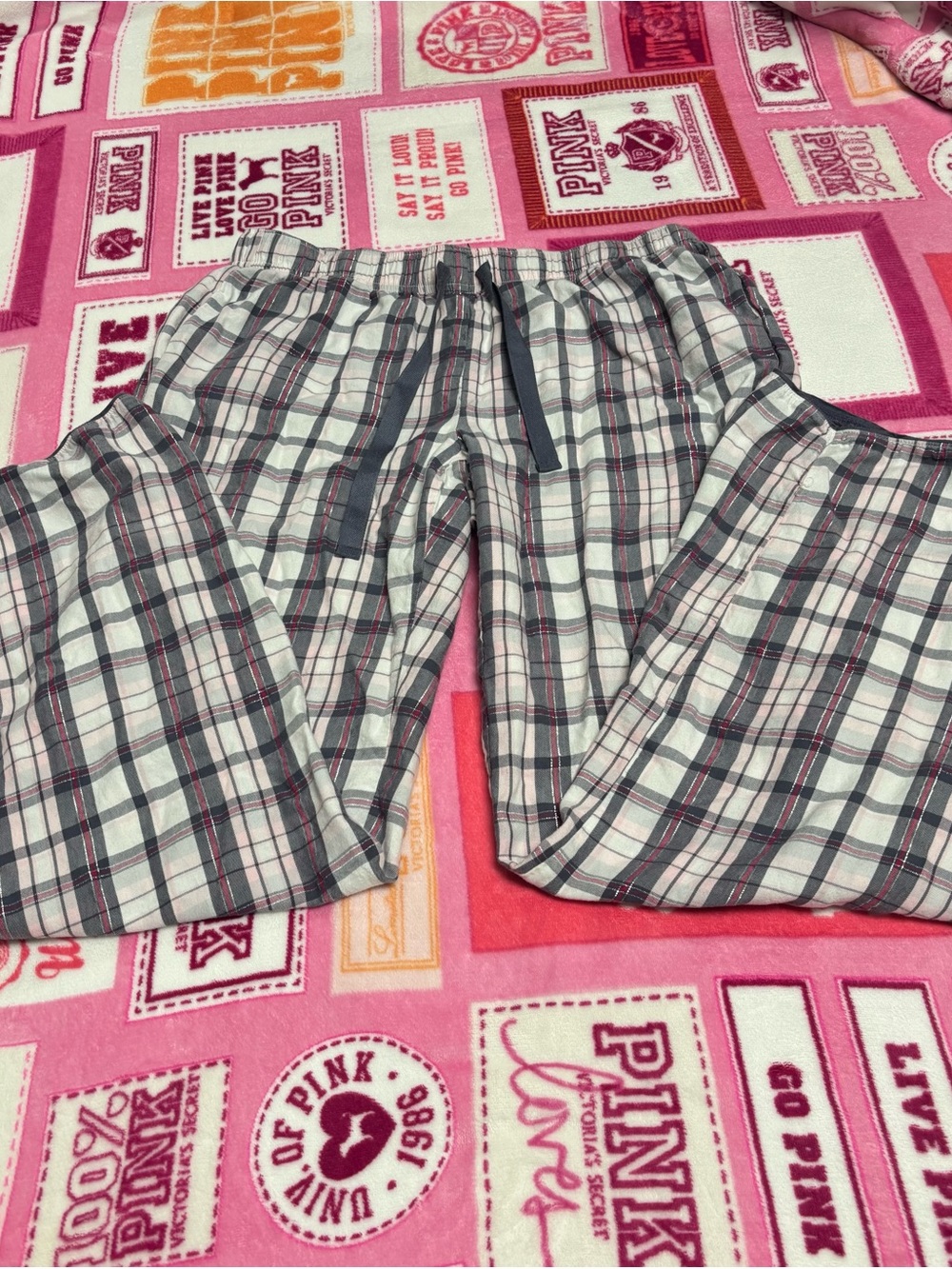 Victoria's Secret pink Plaid Jogger Pants in Gray, White and Pink